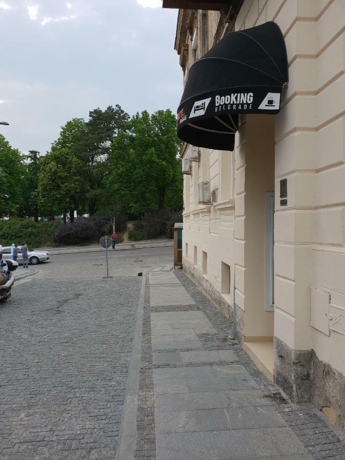 Booking En Suite Belgrad Exteriör bild
