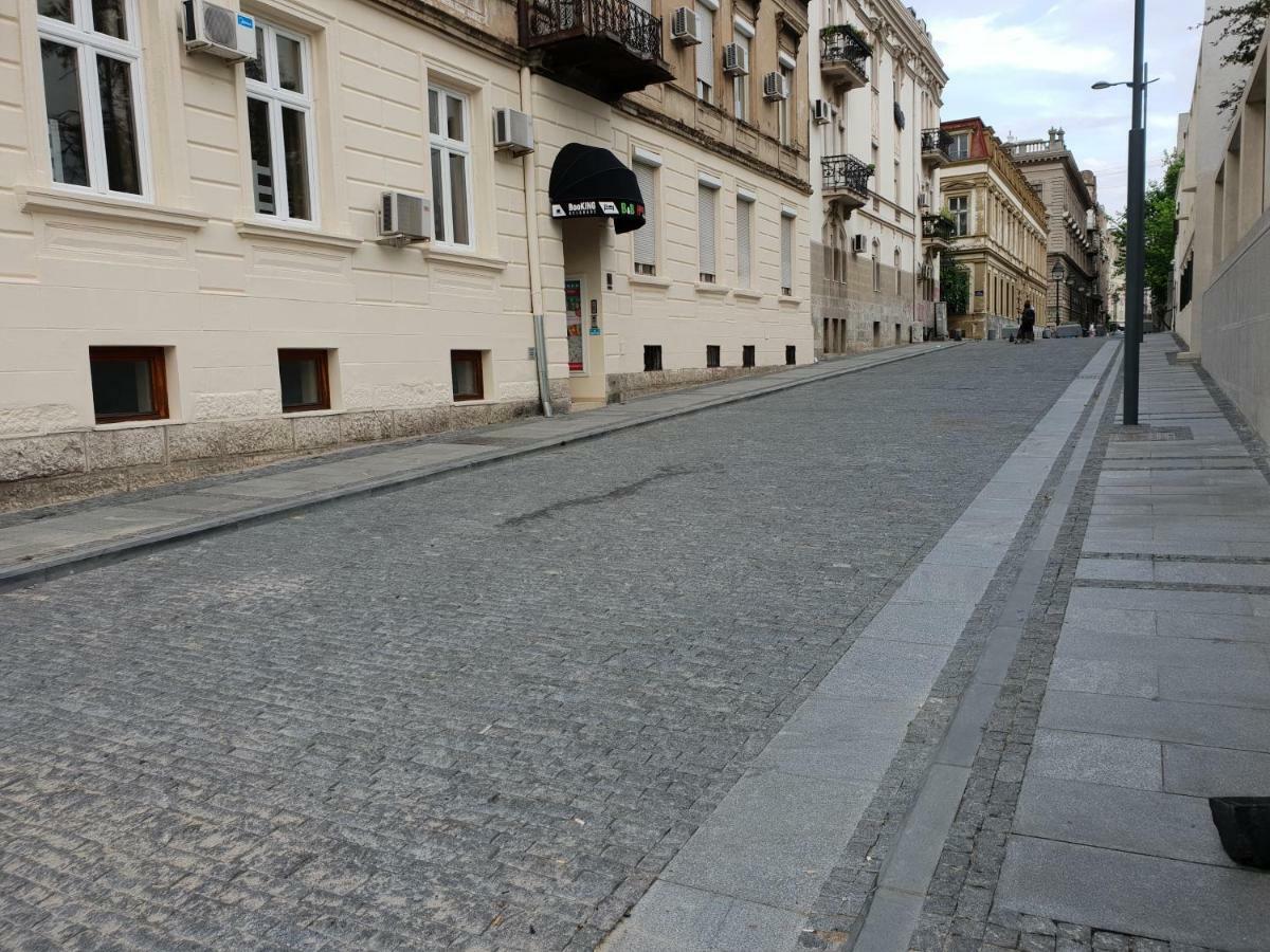 Booking En Suite Belgrad Exteriör bild